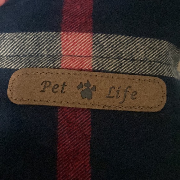 Pet Life Allegiance Insulated Plaid Dog Jacket w/ Interior Sherpa - Picture 7 of 17